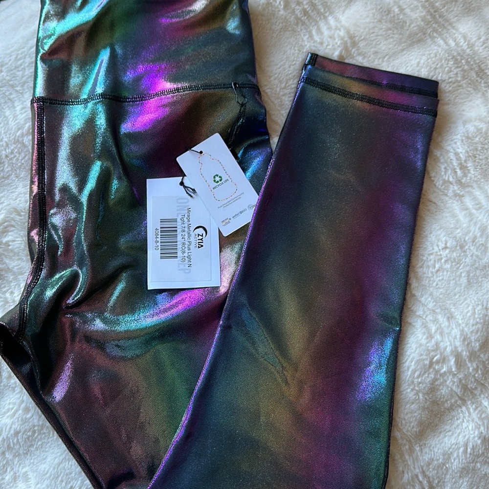 NWT ZYIA metallic leggings